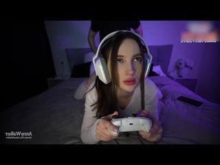 gamersha sucks a dick and jumps on horseback